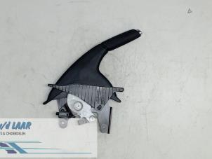Gebruikte Handremhendel Mercedes A (W169) Prijs € 50,00 Margeregeling aangeboden door Autodemontage van de Laar