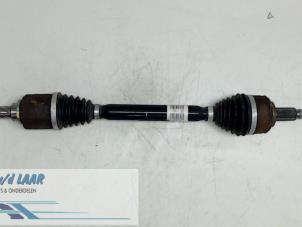 Gebruikte Aandrijfas links-voor Renault Laguna III Estate (KT) 1.5 dCi 110 Prijs € 150,00 Margeregeling aangeboden door Autodemontage van de Laar