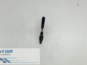 Gebruikte Koppeling Hoofd Cilinder Renault Laguna III Estate (KT) 1.5 dCi 110 Prijs € 40,00 Margeregeling aangeboden door Autodemontage van de Laar