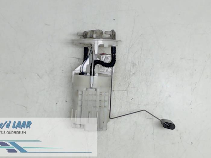 Gebruikte Tank element Pomp Opel Movano (4A1; 4A2; 4B2; 4B3; 4C2; 4C3) 3.0 CDTI 16V Prijs € 70,00 Margeregeling aangeboden door Autodemontage van de Laar