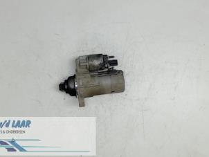 Gebruikte Startmotor Volkswagen Caddy III (2KA,2KH,2CA,2CH) Prijs € 120,00 Margeregeling aangeboden door Autodemontage van de Laar