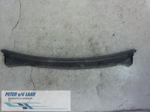 Gebruikte Paravan Renault Trafic New (JL) 2.0 dCi 16V 115 Prijs € 40,00 Margeregeling aangeboden door Autodemontage van de Laar