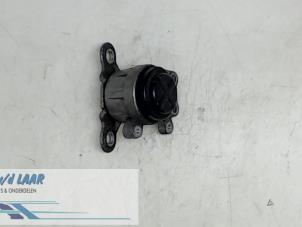 Gebruikte Motorsteun Ford Mondeo III Wagon 2.0 TDCi 115 16V Prijs € 30,00 Margeregeling aangeboden door Autodemontage van de Laar