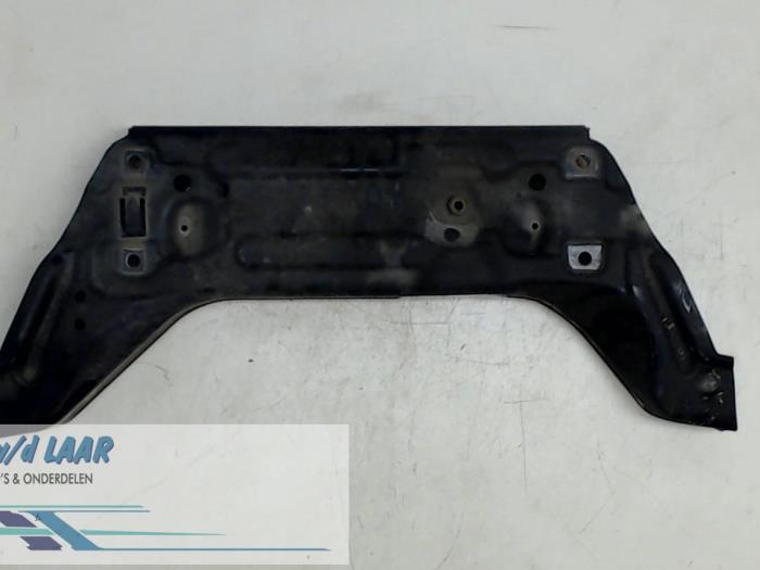 Gebruikte Subframe Skoda Fabia (6Y2) 1.9 TDi Prijs € 70,00 Margeregeling aangeboden door Autodemontage van de Laar