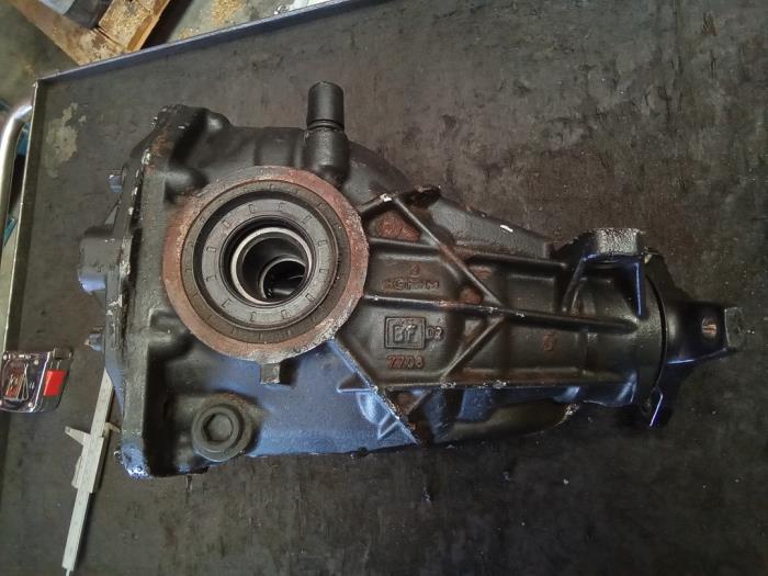 Differentieel achter van een Mercedes-Benz CLK (C209) 2.6 240 V6 18V 2003