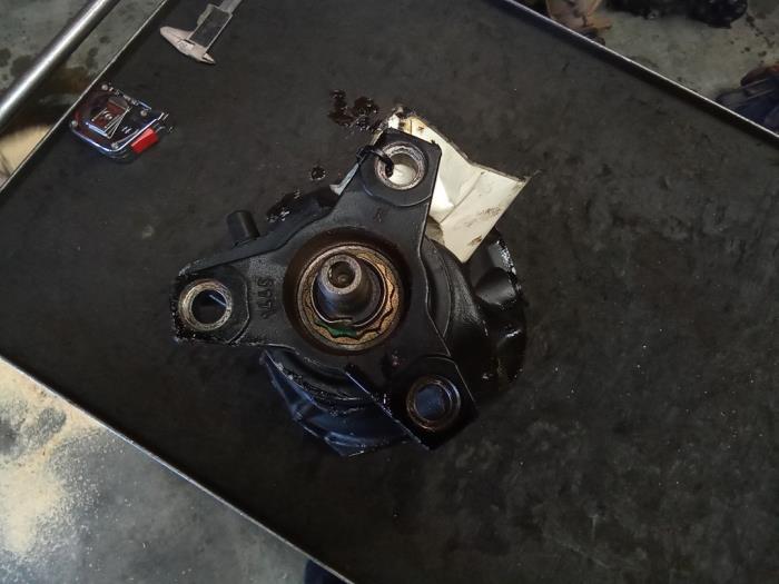 Differentieel achter van een Mercedes-Benz CLK (C209) 2.6 240 V6 18V 2003