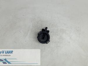 Gebruikte Luchtmassameter Mercedes C Combi (S203) 2.6 C-240 18V 4-Matic Prijs € 100,00 Margeregeling aangeboden door Autodemontage van de Laar