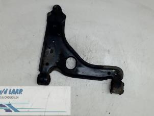 Gebruikte Draagarm rechts-voor Opel Astra G (F08/48) 1.6 Prijs € 40,00 Margeregeling aangeboden door Autodemontage van de Laar