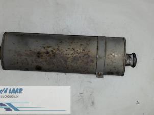 Gebruikte Uitlaat Middendemper Renault Master II (JD) 2.5 dCi 16V 100 Prijs € 60,00 Margeregeling aangeboden door Autodemontage van de Laar