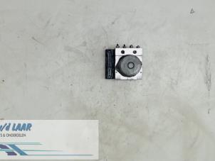 Gebruikte ABS Pomp Renault Scénic II (JM) 1.6 16V Prijs € 150,00 Margeregeling aangeboden door Autodemontage van de Laar