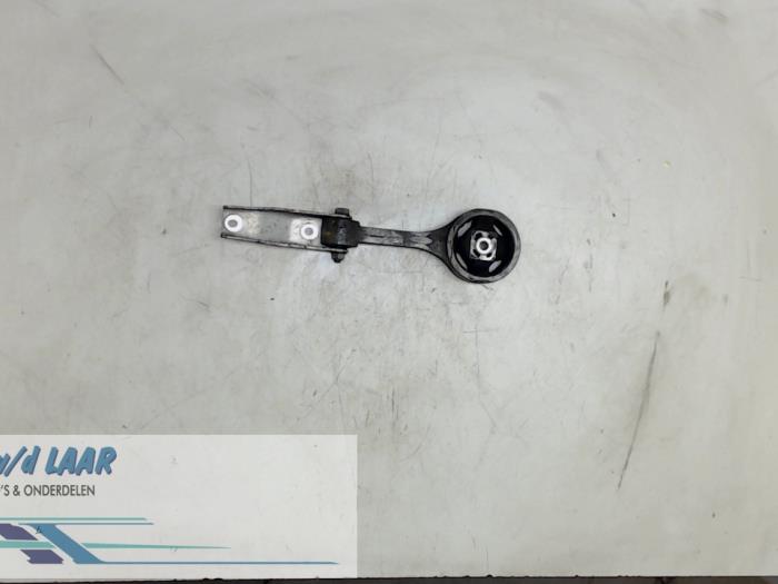 Gebruikte Motorsteun Volkswagen Polo IV (9N1/2/3) Prijs € 30,00 Margeregeling aangeboden door Autodemontage van de Laar