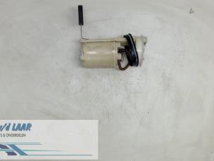 Gebruikte Benzinepomp Volkswagen Golf IV (1J1) 2.3 V5 GTI Prijs € 30,00 Margeregeling aangeboden door Autodemontage van de Laar