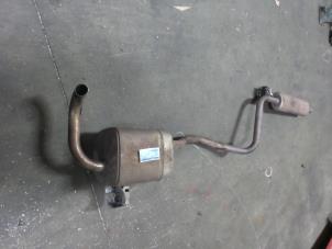 Gebruikte Uitlaat Einddemper Renault Scénic II (JM) 1.6 16V Prijs € 70,00 Margeregeling aangeboden door Autodemontage van de Laar