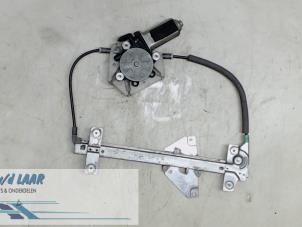 Gebruikte Ruitmechaniek 4Deurs rechts-achter Volvo V40 (VW) 1.8 16V Prijs € 40,00 Margeregeling aangeboden door Autodemontage van de Laar