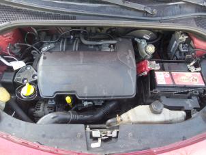 Gebruikte Computer Motormanagement Renault Clio III (BR/CR) 1.2 16V 75 Prijs € 250,00 Margeregeling aangeboden door Autodemontage van de Laar