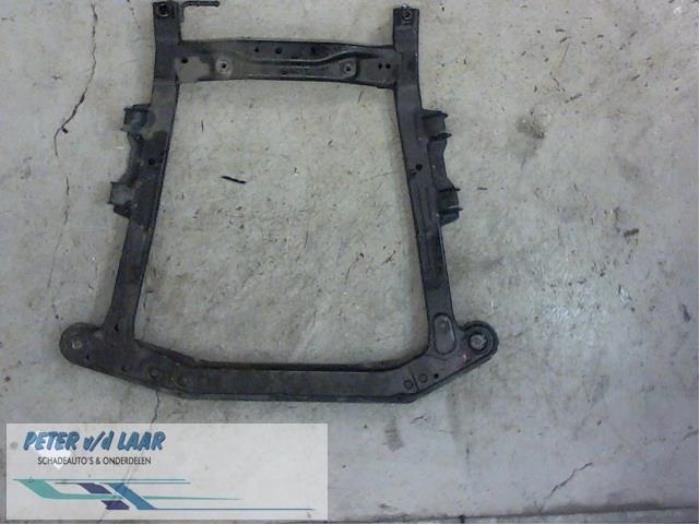 Gebruikte Subframe Dacia Sandero I (BS) 1.6 MPI 85 Prijs € 150,00 Margeregeling aangeboden door Autodemontage van de Laar