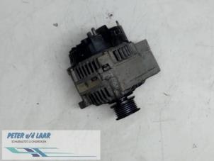 Gebruikte Dynamo Volkswagen Golf III Cabrio (1E) 1.8 Prijs € 35,00 Margeregeling aangeboden door Autodemontage van de Laar