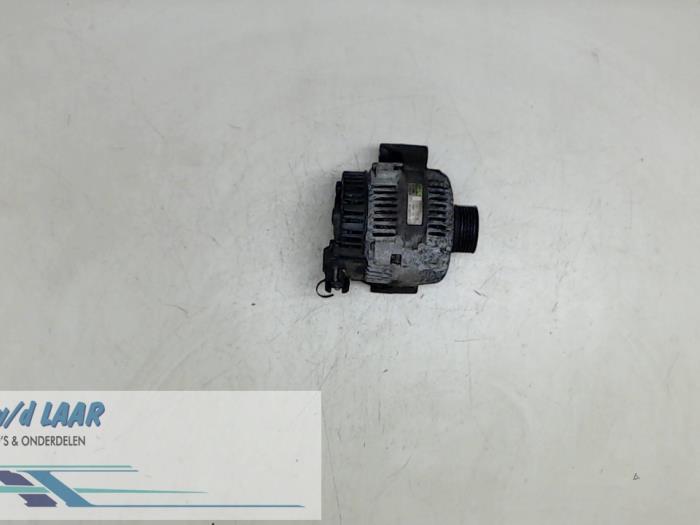 Gebruikte Dynamo Citroen Xsara Coupé (N0) 2.0 16V Prijs € 50,00 Margeregeling aangeboden door Autodemontage van de Laar