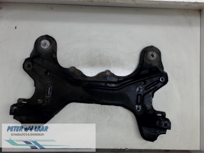 Gebruikte Subframe Volkswagen Golf IV Variant 4Motion (1J5) 1.9 TDI 100 Prijs € 100,00 Margeregeling aangeboden door Autodemontage van de Laar