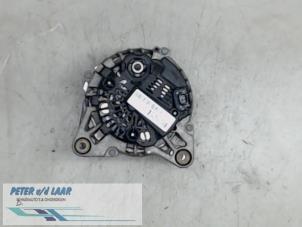 Gebruikte Dynamo Renault Clio IV (5R) 1.5 dCi 75 FAP Prijs € 150,00 Margeregeling aangeboden door Autodemontage van de Laar