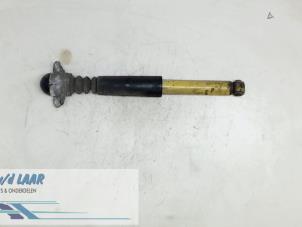 Gebruikte Schokdemper links-achter Volkswagen Golf Prijs € 15,00 Margeregeling aangeboden door Autodemontage van de Laar