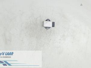 Gebruikte Esp Duo Sensor Renault Kangoo Express (FW) 1.6 16V Prijs € 50,00 Margeregeling aangeboden door Autodemontage van de Laar