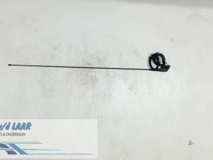 Gebruikte Antenne Renault Kangoo Express (FW) 1.6 16V Prijs € 40,00 Margeregeling aangeboden door Autodemontage van de Laar