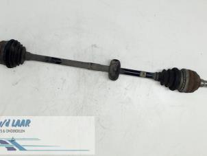 Gebruikte Aandrijfas rechts-voor Opel Zafira (F75) 2.0 DTI 16V Prijs € 50,00 Margeregeling aangeboden door Autodemontage van de Laar