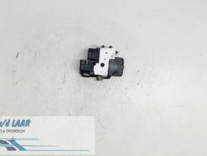 Gebruikte ABS Pomp Opel Zafira (F75) 2.0 DTI 16V Prijs € 150,00 Margeregeling aangeboden door Autodemontage van de Laar