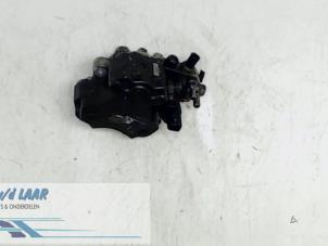 Gebruikte Dieselpomp Mercedes B-Klasse Prijs € 250,00 Margeregeling aangeboden door Autodemontage van de Laar