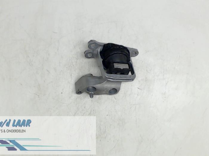 Gebruikte Motorrubber Renault Kadjar (RFEH) 1.6 dCi 4x4 Prijs € 50,00 Margeregeling aangeboden door Autodemontage van de Laar