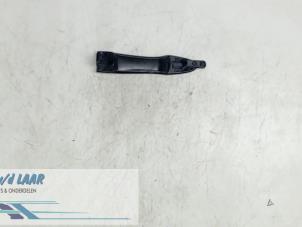 Gebruikte Handgreep Renault Kadjar (RFEH) 1.6 dCi 4x4 Prijs € 50,00 Margeregeling aangeboden door Autodemontage van de Laar