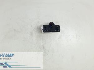 Gebruikte Chaufage Bedieningspaneel Renault Clio III (BR/CR) 1.2 16V 75 Prijs € 50,00 Margeregeling aangeboden door Autodemontage van de Laar