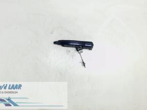 Gebruikte Handgreep Ford Mondeo III Wagon 2.0 TDCi 130 16V Prijs € 40,00 Margeregeling aangeboden door Autodemontage van de Laar