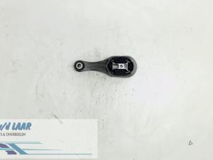 Gebruikte Motorrubber Renault Megane III Berline (BZ) 1.6 16V Prijs € 30,00 Margeregeling aangeboden door Autodemontage van de Laar