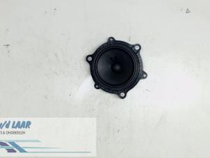 Gebruikte Speaker Renault Captur (2R) 1.5 Energy dCi 90 FAP Prijs € 30,00 Margeregeling aangeboden door Autodemontage van de Laar
