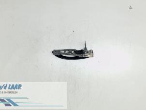 Gebruikte Handgreep Volkswagen Caddy III (2KA,2KH,2CA,2CH) Prijs € 30,00 Margeregeling aangeboden door Autodemontage van de Laar