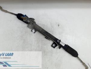 Gebruikte Stuurhuis Bekrachtigd Renault Laguna II Grandtour (KG) 1.9 dCi 120 Prijs € 160,00 Margeregeling aangeboden door Autodemontage van de Laar