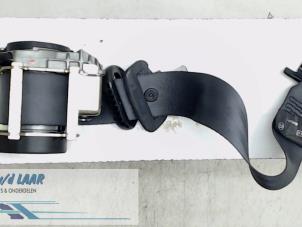 Gebruikte Veiligheidsgordel rechts-achter Renault Laguna II Grandtour (KG) 2.0 16V Prijs € 50,00 Margeregeling aangeboden door Autodemontage van de Laar