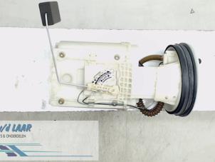 Gebruikte Benzinepomp Volkswagen Polo III (6N2) 1.4 Prijs € 50,00 Margeregeling aangeboden door Autodemontage van de Laar