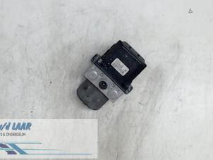 Gebruikte ABS Pomp Ford Mondeo Prijs € 120,00 Margeregeling aangeboden door Autodemontage van de Laar