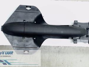 Gebruikte Handgreep Mercedes Sprinter Prijs € 30,25 Inclusief btw aangeboden door Autodemontage van de Laar