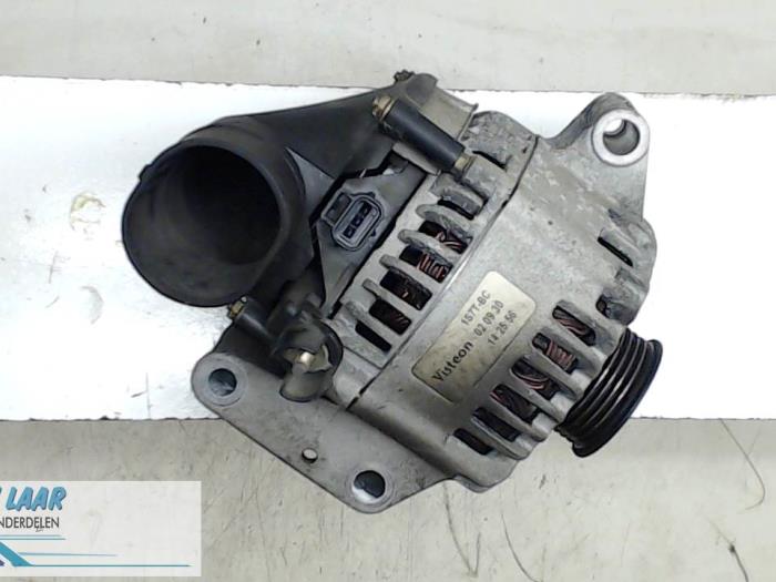 Gebruikte Dynamo Ford Mondeo III 2.0 TDCi 130 16V Prijs € 50,00 Margeregeling aangeboden door Autodemontage van de Laar
