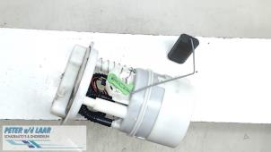 Gebruikte Benzinepomp Dacia Logan MCV (KS) 1.6 MPI 85 Prijs € 80,00 Margeregeling aangeboden door Autodemontage van de Laar