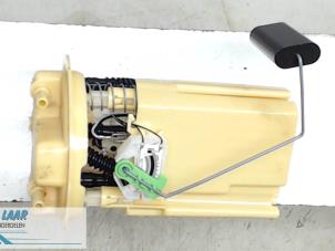 Gebruikte Tank element Pomp Dacia Sandero II 1.5 dCi 90 Prijs € 100,00 Margeregeling aangeboden door Autodemontage van de Laar