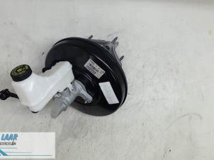 Gebruikte Rembekrachtiger Renault Megane IV (RFBB) 1.5 Energy dCi 110 Prijs € 180,00 Margeregeling aangeboden door Autodemontage van de Laar