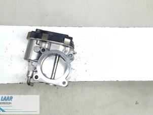 Gebruikte Gasklephuis Renault Megane IV (RFBB) 1.6 GT Energy TCe 205 EDC Prijs € 120,00 Margeregeling aangeboden door Autodemontage van de Laar