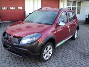 Gebruikte Zijskirt links Dacia Sandero I (BS) 1.6 Prijs € 50,00 Margeregeling aangeboden door Autodemontage van de Laar