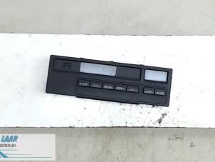 Gebruikte Display Interieur BMW 3 serie Touring (E36/3) 316i Prijs € 50,00 Margeregeling aangeboden door Autodemontage van de Laar