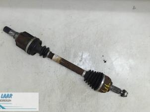 Gebruikte Homokineetas links-voor Renault Megane II (BM/CM) 1.9 dCi 120 Prijs € 50,00 Margeregeling aangeboden door Autodemontage van de Laar